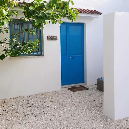 Casa Trullo Bianco: Casa Vicino * Ceglie Messapica