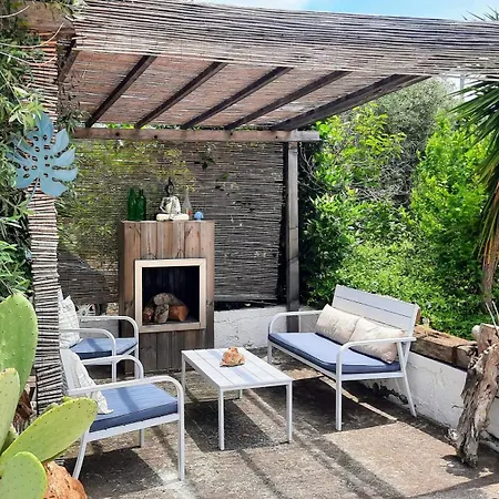 Casa Trullo Bianco: Casa Vicino Ceglie Messapica