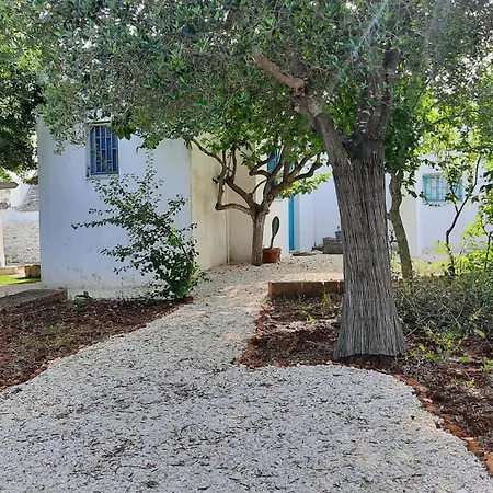 Casa Trullo Bianco: Casa Vicino * Ceglie Messapica