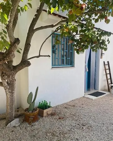 Casa Trullo Bianco: Casa Vicino Aparthotel Ceglie Messapica